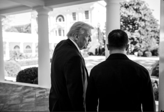 Зустріч Зеленського і Трампа: у Reuters розкрили ключове питання переговорів Зустріч Зеленського і Трампа: у Reuters розкрили ключове питання переговорів